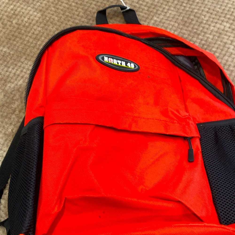 Amazing backpack good quality 2 cupholders and many pockets